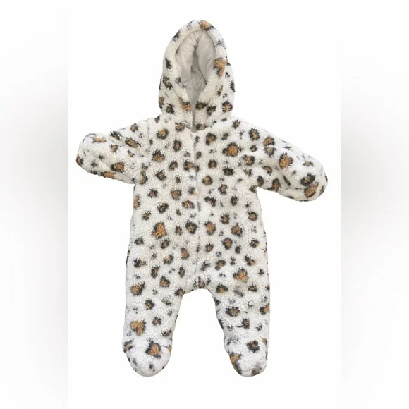 Little Me Fuzzy 3-6M Leopard Print Footie - Picture 1 of 6